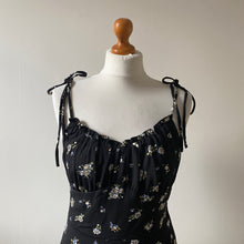 Load image into Gallery viewer, Mia